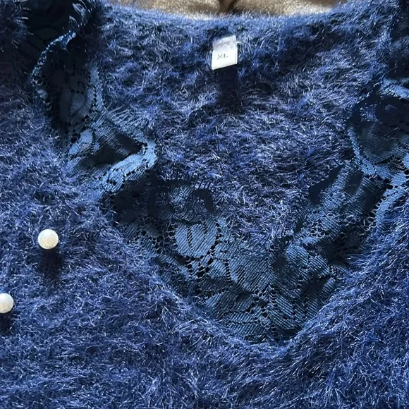 Sweater - Picture 4 of 13